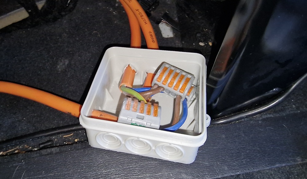 Kabelverbindung in der Abzweigdose