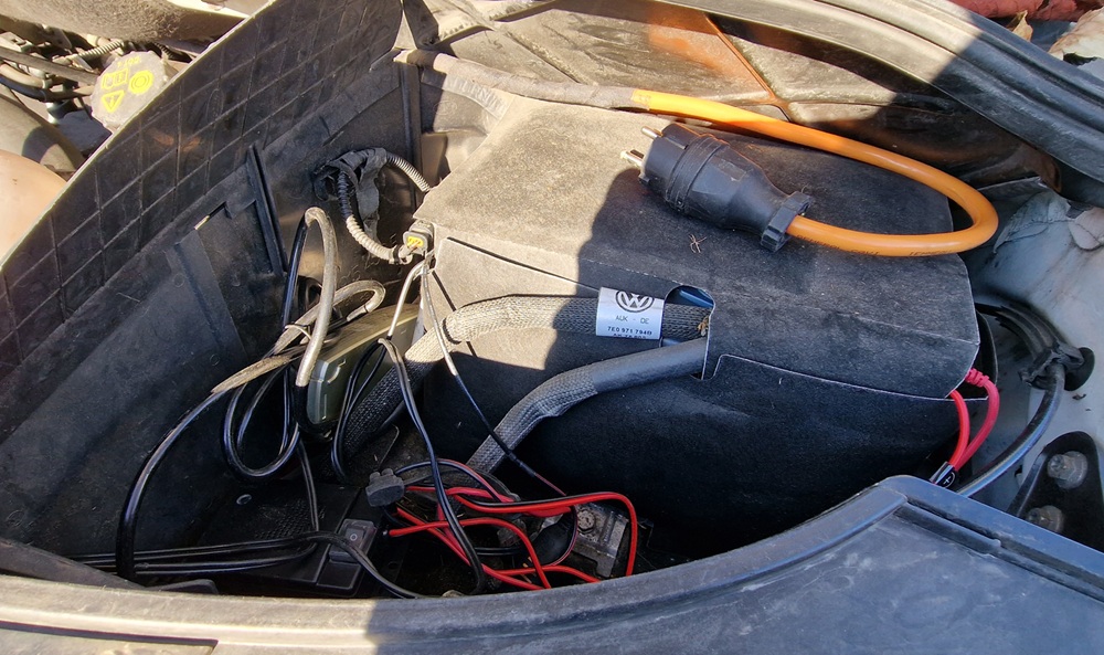 Kabelverlegung ausgehend von der Startbatterie