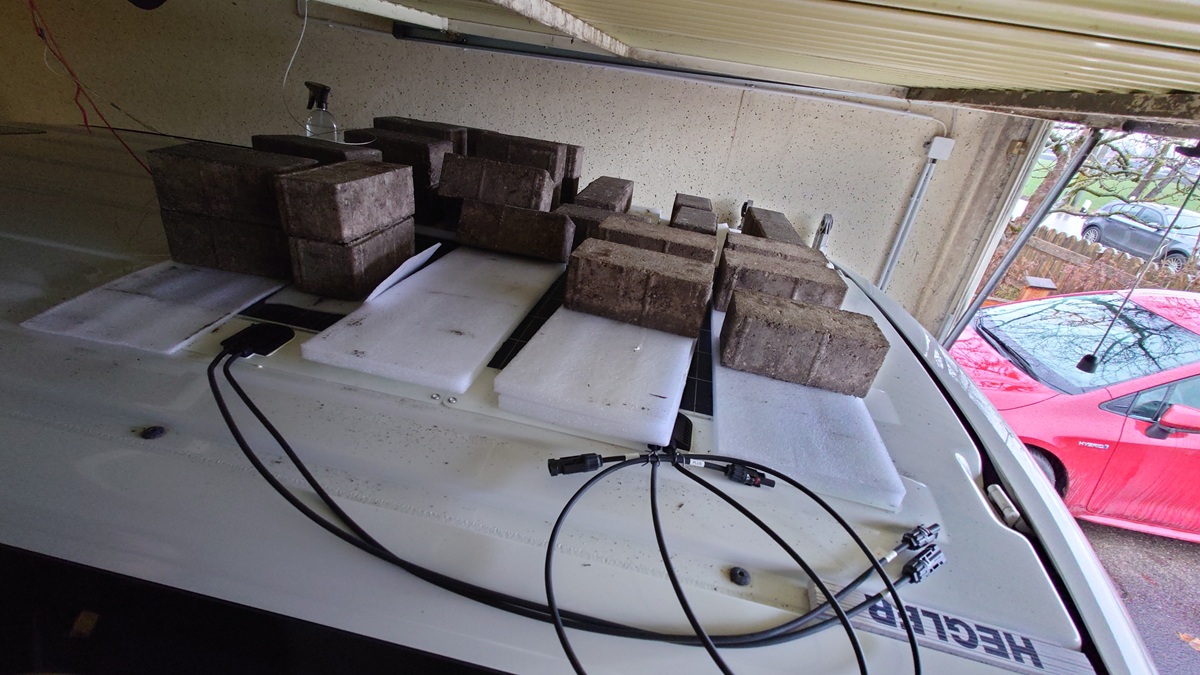 Montage der Solarpaneele